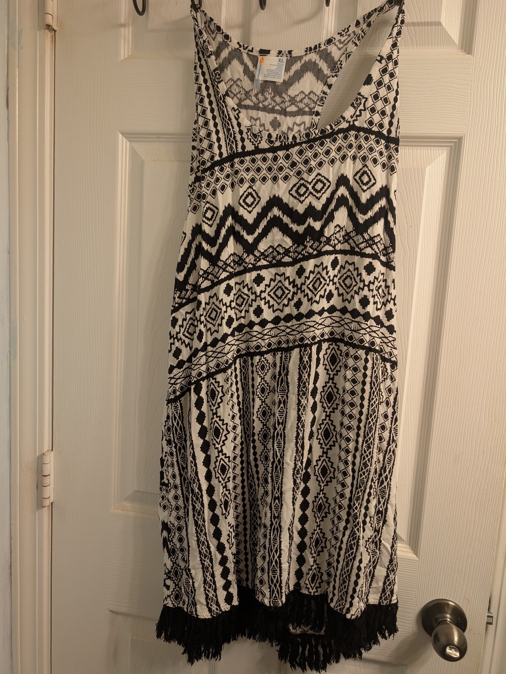 O’rageous Women’s Geometric Tank top With Bottom Black Tassel Size Extra Large